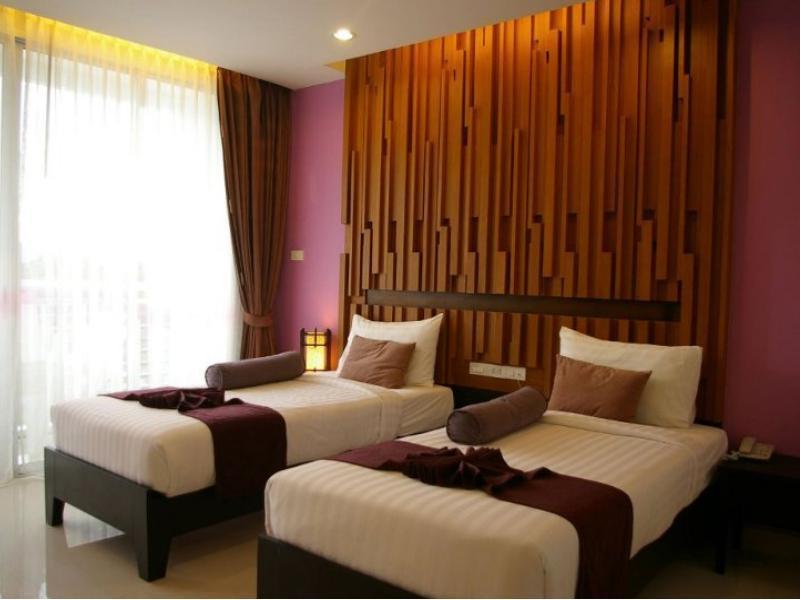 I Dee Hotel Patong Exterior photo